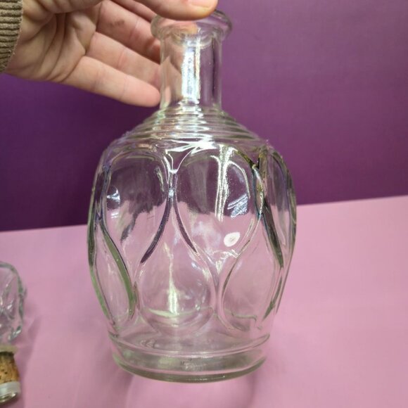 Mid Century Glass Decanter Textured Bubble Design barware - Picture 7 of 10